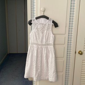 Lily Pulitzer. White. Size 2. Brand new with tags